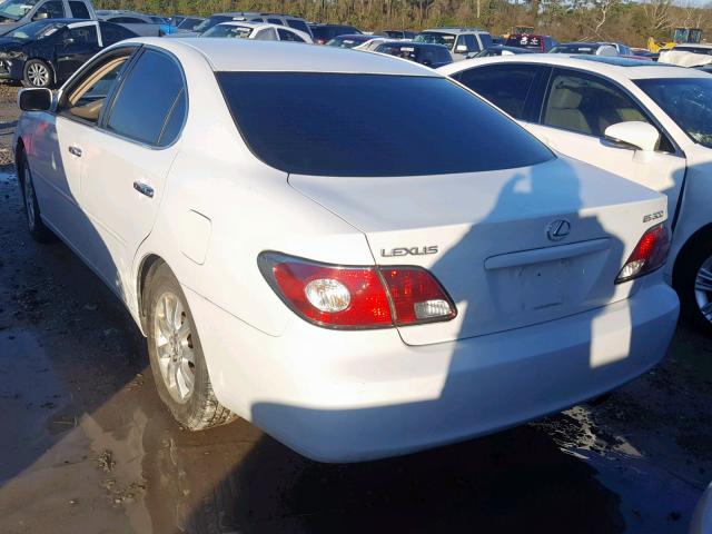 JTHBF30GX25012506 - 2002 LEXUS ES 300 WHITE photo 3