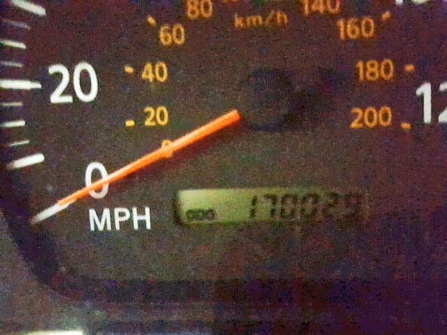 3N1CB51D44L459081 - 2004 NISSAN SENTRA 1.8 WHITE photo 8