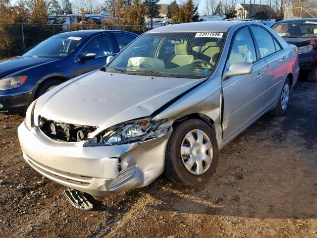 4T1BE32K64U939481 - 2004 TOYOTA CAMRY LE SILVER photo 2
