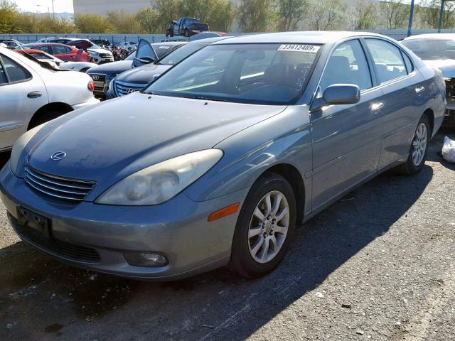 JTHBA30G040012903 - 2004 LEXUS ES 330 SILVER photo 2