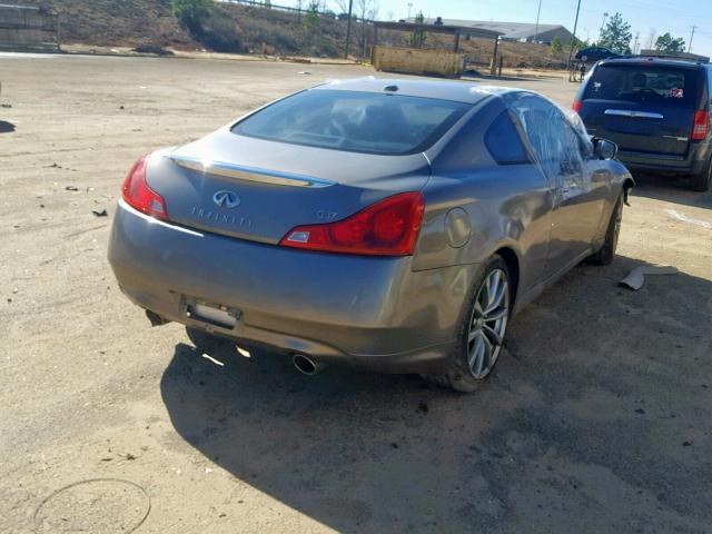 JNKCV64E88M119893 - 2008 INFINITI G37 BASE GRAY photo 4