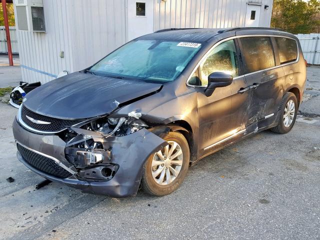 2C4RC1BG9HR591039 - 2017 CHRYSLER PACIFICA T GRAY photo 2