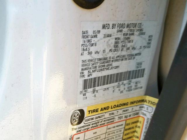 5LMFU28579EJ01281 - 2009 LINCOLN NAVIGATOR Weiß Foto 10