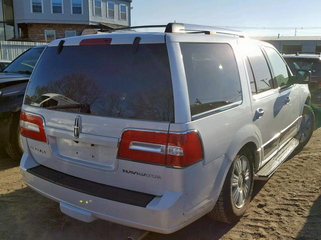 5LMFU28579EJ01281 - 2009 LINCOLN NAVIGATOR Weiß Foto 4