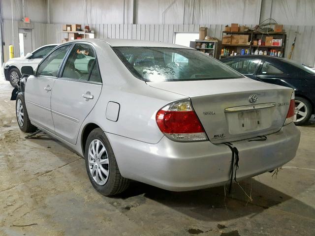 4T1BE32K16U150061 - 2006 TOYOTA CAMRY LE SILVER photo 3