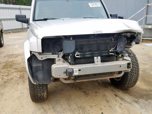 1J8HG58P97C584736 - 2007 JEEP COMMANDER Gümüş foto 9