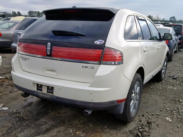 2LMDU68C58BJ36724 - 2008 LINCOLN MKX WHITE photo 4