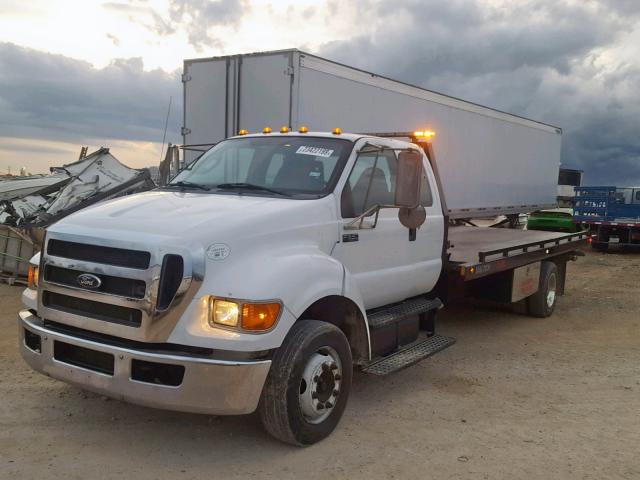 3FRNX6FC0DV028046 - 2013 FORD F650 SUPER WHITE photo 2