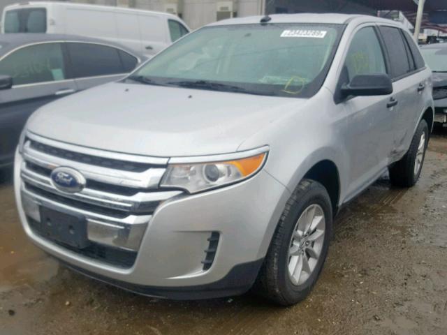 2FMDK3GC4EBB39806 - 2014 FORD EDGE SE SILVER photo 2