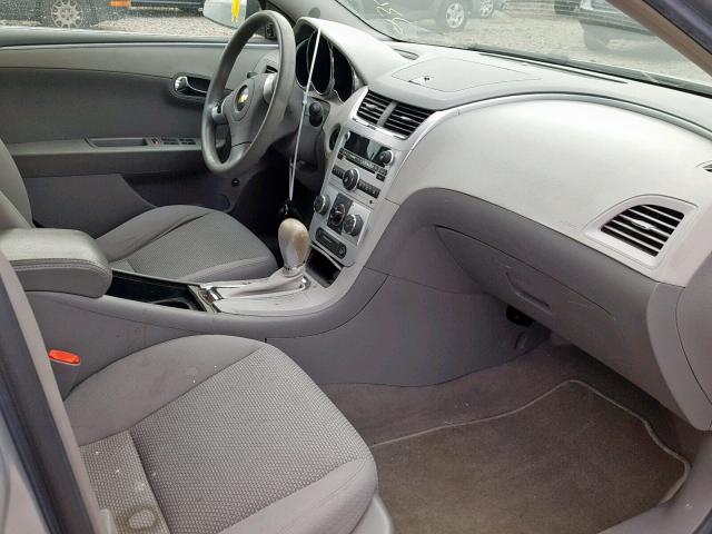 1G1ZG57BX9F254387 - 2009 CHEVROLET MALIBU LS SILVER photo 5