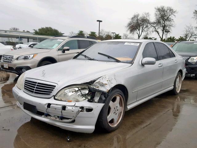 WDBNG70J82A302585 - 2002 MERCEDES-BENZ S 430 SILVER photo 2