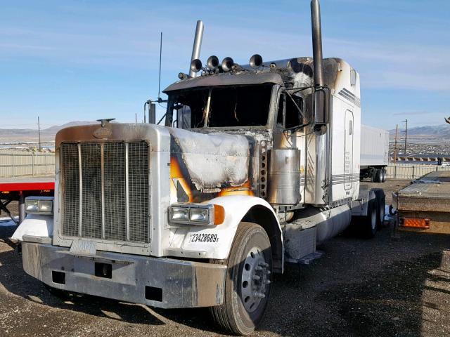 1XP5DB9X4YD504611 - 2000 PETERBILT 379 WHITE photo 2