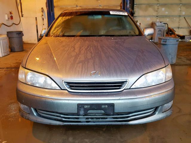 JT8BF28G5Y5078890 - 2000 LEXUS ES 300 GRAY photo 9