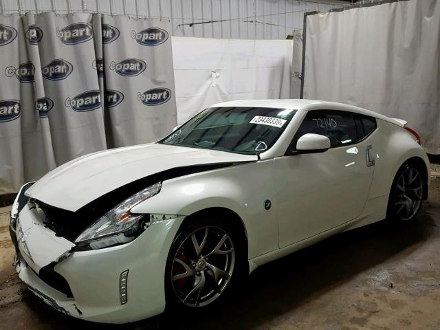 JN1AZ4EH5HM952130 - 2017 NISSAN 370Z BASE WHITE photo 2