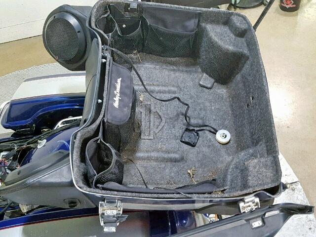 1HD1FCW126Y647304 - 2006 HARLEY-DAVIDSON FLHTCUI BLUE photo 13