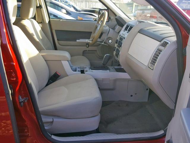 4M2CN8B74AKJ23677 - 2010 MERCURY MARINER RED photo 5