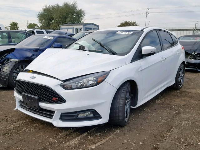 1FADP3L91JL247526 - 2018 FORD FOCUS ST WHITE photo 2