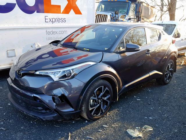 JTNKHMBX9J1010066 - 2018 TOYOTA C-HR XLE GRAY photo 2