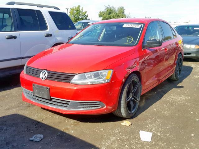 3VW2K7AJ6DM378861 - 2013 VOLKSWAGEN JETTA BASE RED photo 2