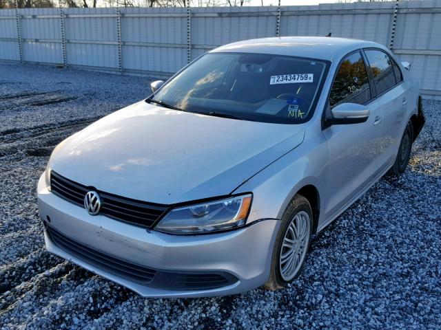 3VWD17AJ0EM359574 - 2014 VOLKSWAGEN JETTA SE SILVER photo 2