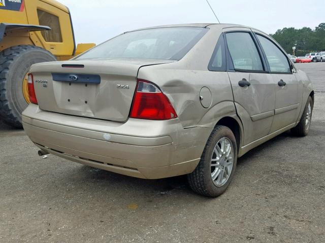 1FAFP34N86W151774 - 2006 FORD FOCUS ZX4 GOLD photo 4