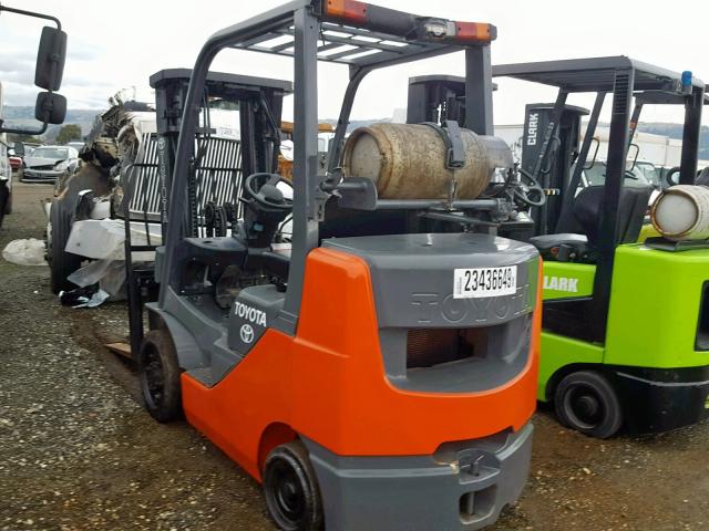 10959 - 2010 TOYOTA FORKLIFT ORANGE photo 3