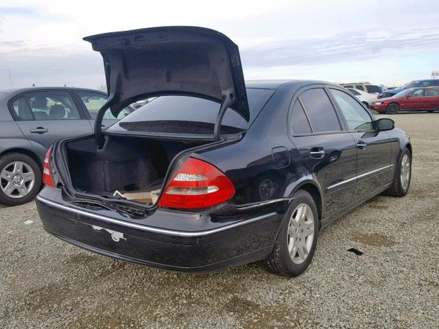 WDBUF65J54A498098 - 2004 MERCEDES-BENZ E 320 BLACK photo 4