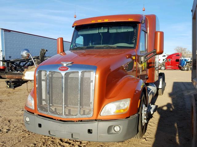 1XPBDP9X9ED226929 - 2014 PETERBILT 579 ORANGE photo 2