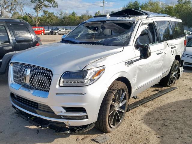 5LMJJ2TT8JEL02510 - 2018 LINCOLN NAVIGATOR SILVER photo 2