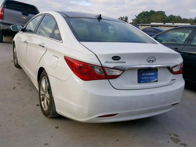 5NPEC4AC4DH689871 - 2013 HYUNDAI SONATA SE WHITE photo 3