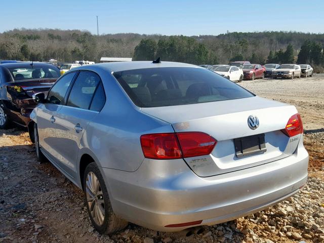 3VWLX7AJ7BM355799 - 2011 VOLKSWAGEN JETTA SEL SILVER photo 3