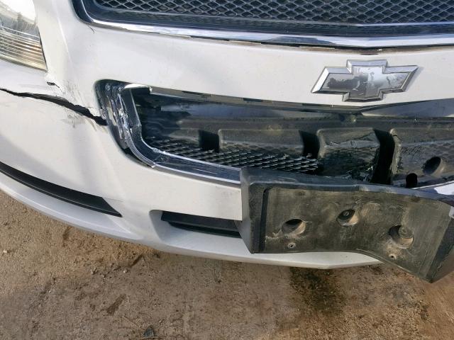 1G1ZA5EU0BF245628 - 2011 CHEVROLET MALIBU LS WHITE photo 9