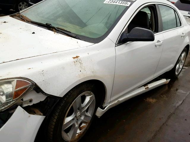 1G1ZB5EB0A4136463 - 2010 CHEVROLET MALIBU LS თეთრი ფოტო 9