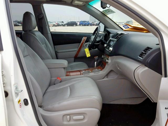 5TDYK3EH8AS023909 - 2010 TOYOTA HIGHLANDER WHITE photo 5