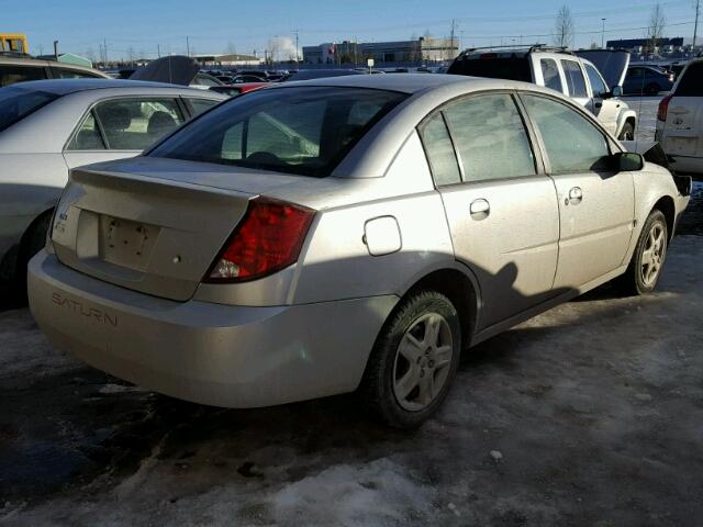 1G8AZ58F17Z155916 - 2007 SATURN ION LEVEL SILVER photo 4