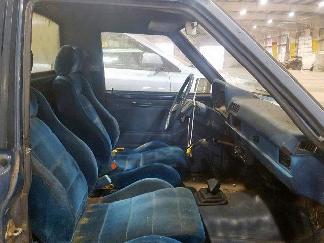 JN6ND01S0GW122369 - 1986 NISSAN 720 BLUE photo 5