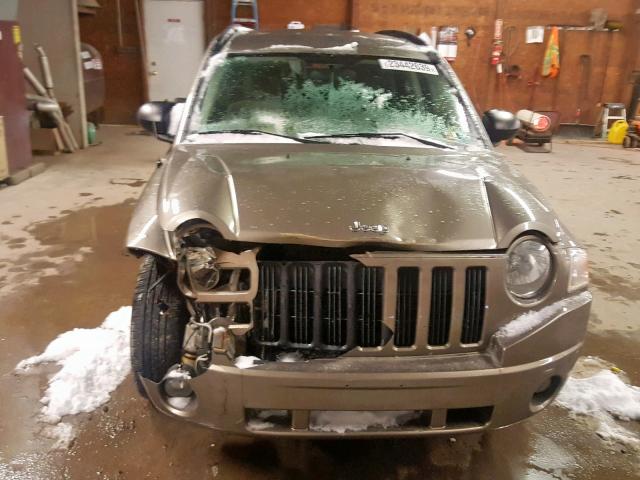 1J8FF47W98D588763 - 2008 JEEP COMPASS SP 金色 照片 9