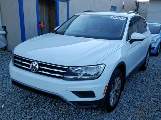 3VV3B7AX0JM149410 - 2018 VOLKSWAGEN TIGUAN SE WHITE photo 2