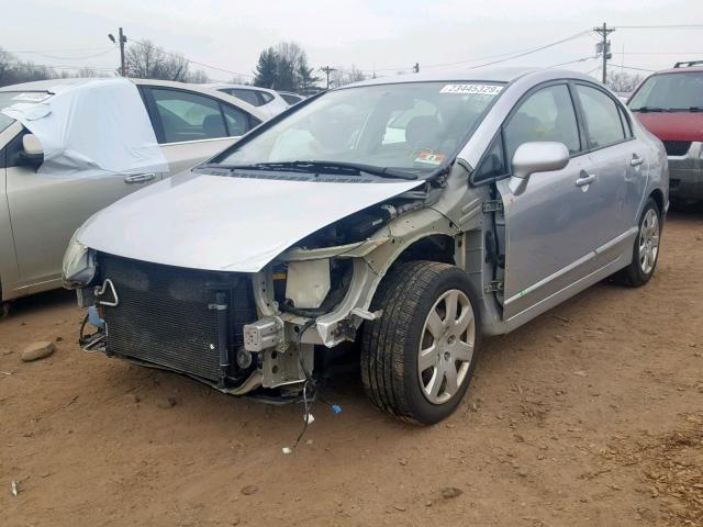 1HGFA165X7L061642 - 2007 HONDA CIVIC LX SILVER photo 2