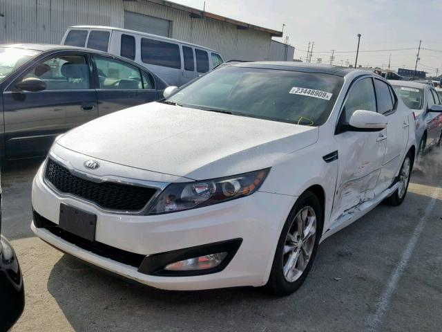 5XXGN4A77DG111068 - 2013 KIA OPTIMA EX WHITE photo 2