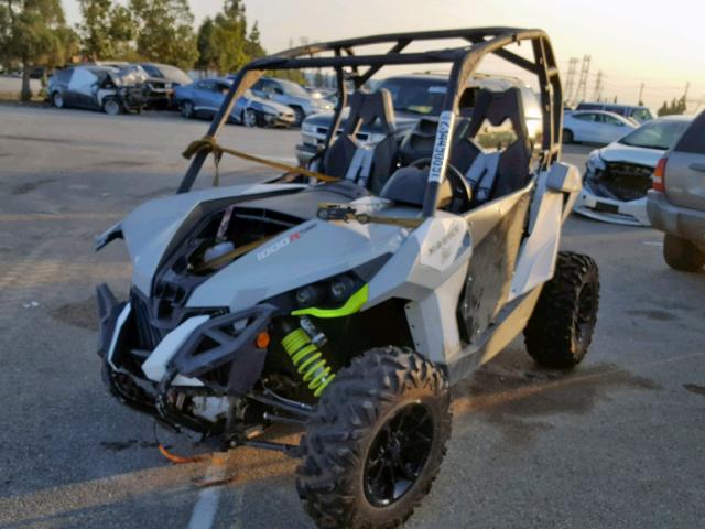 3JBPDAR27GJ002658 - 2016 CAN-AM MAVERICK 1 GRAY photo 2