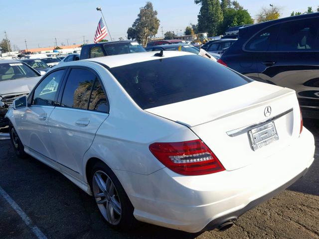 WDDGF4HB4EA944658 - 2014 MERCEDES-BENZ C 250 WHITE photo 3