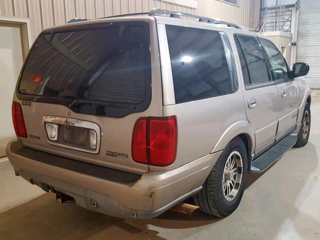 5LMFU28R32LJ15747 - 2002 LINCOLN NAVIGATOR 银色 照片 4
