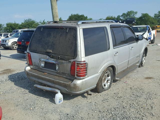 5LMPU28A1YLJ15169 - 2000 LINCOLN NAVIGATOR Күміс фото 4