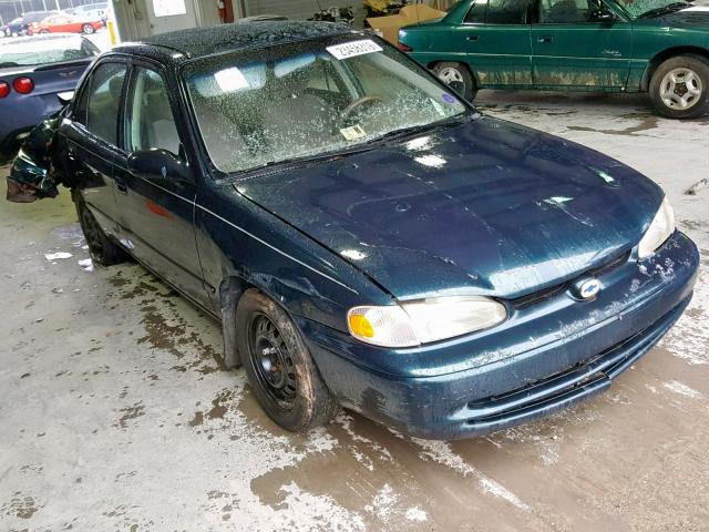 1Y1SK5281WZ441915 - 1998 CHEVROLET GEO PRIZM GREEN photo 1