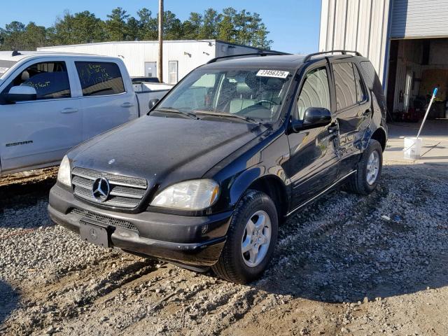 4JGAB54E41A272172 - 2001 MERCEDES-BENZ ML 320 BLACK photo 2