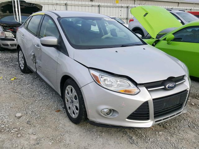 1FAHP3F21CL324642 - 2012 FORD FOCUS SE SILVER photo 1