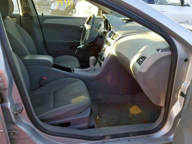 1G1ZB5E00CF330299 - 2012 CHEVROLET MALIBU LS Күміс фото 5