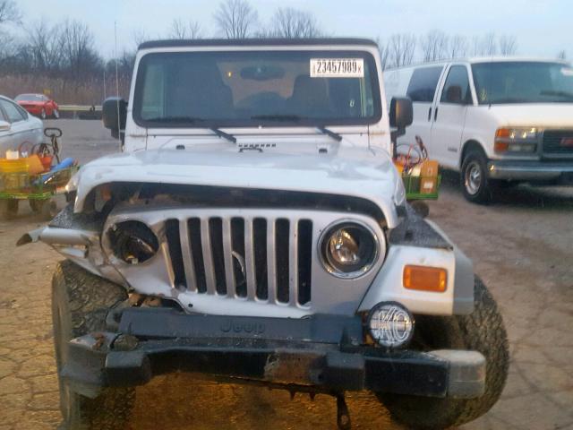 1J4FA49S83P307506 - 2003 JEEP WRANGLER / SILVER photo 9