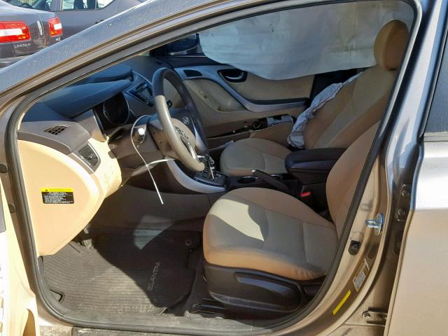 5NPDH4AE4DH443885 - 2013 HYUNDAI ELANTRA GL BROWN photo 5